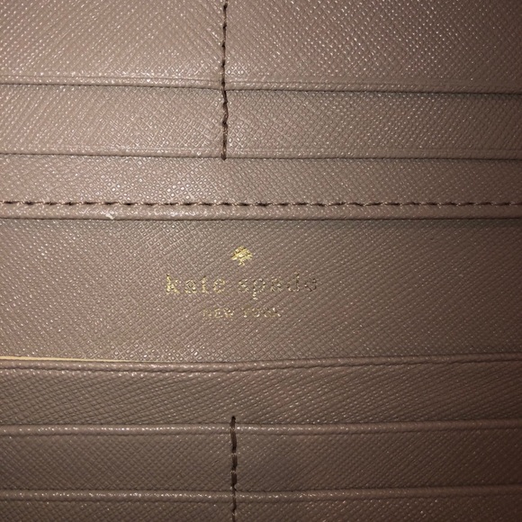 Kate Spade Wallet - Picture 8 of 8